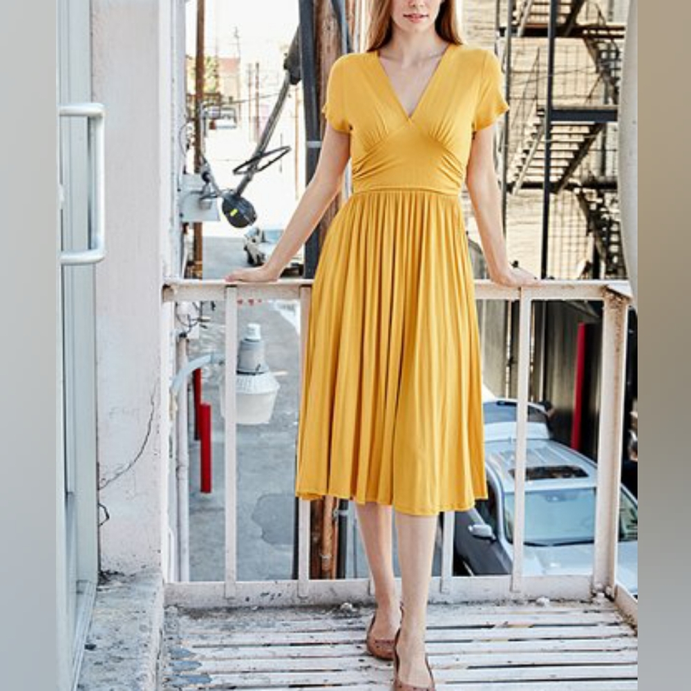 Marigold short-sleeved midi dress